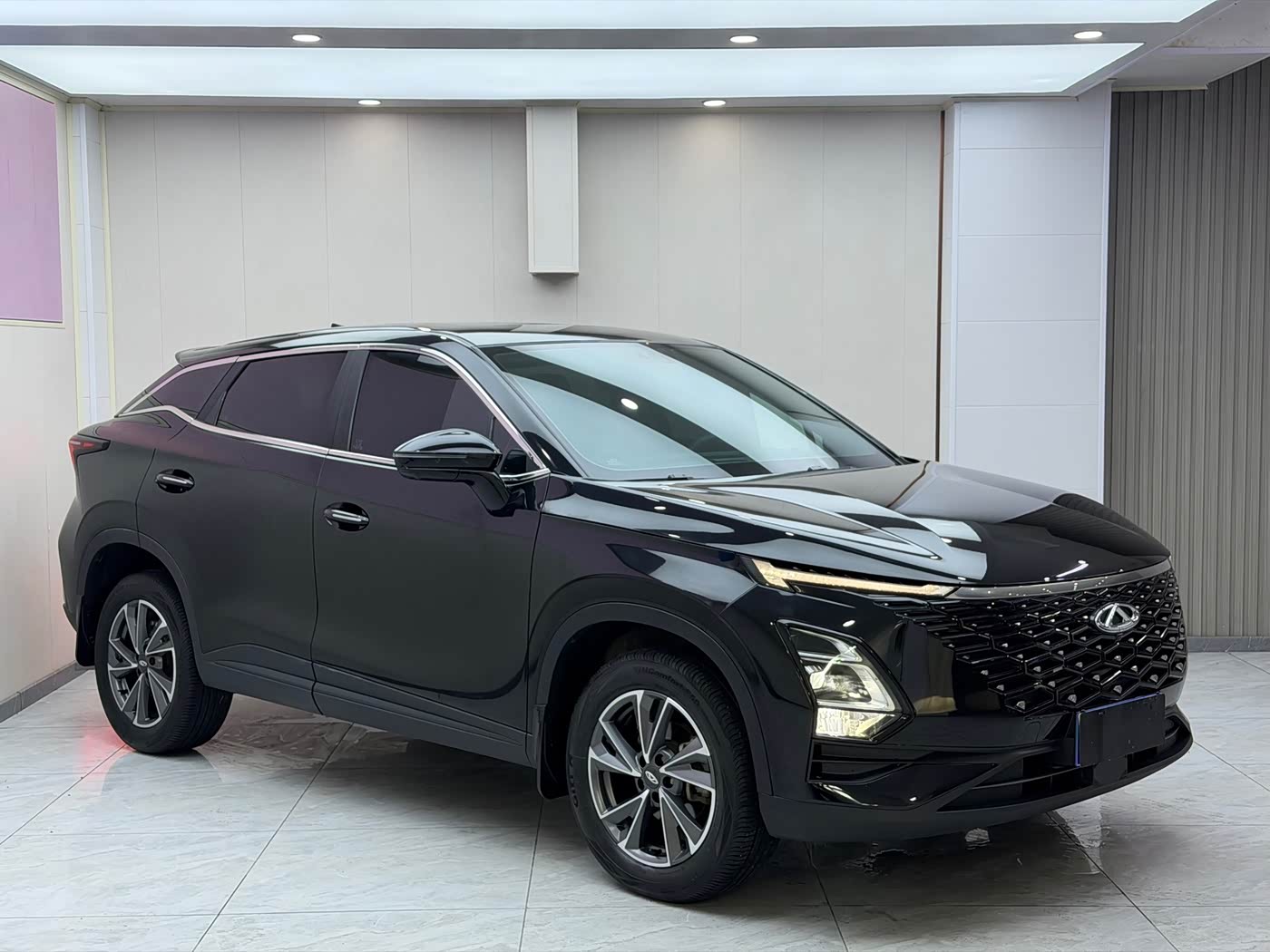 CHERY Omoda 1.5 л 2022 г. Чёрный, пробег 44400 км