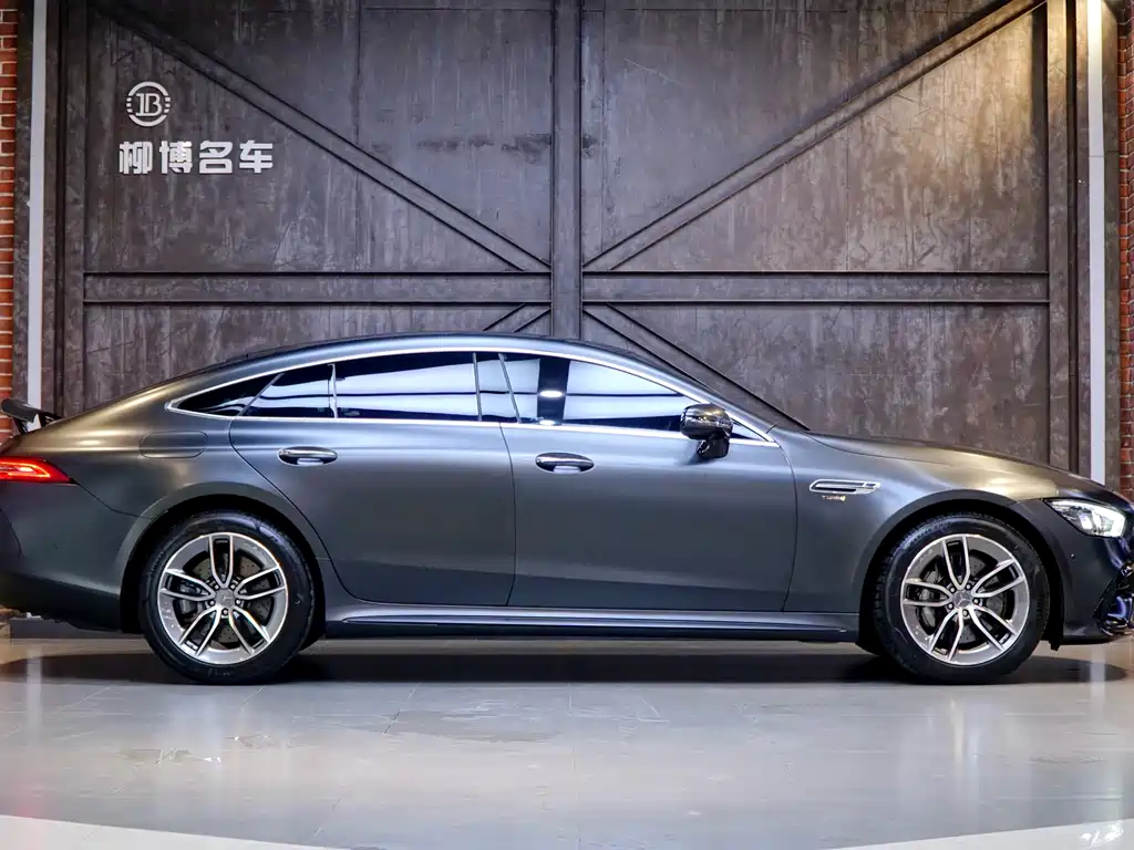 MERCEDES-BENZ AMG GT