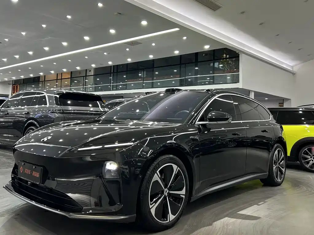 NIO NIO ET5T