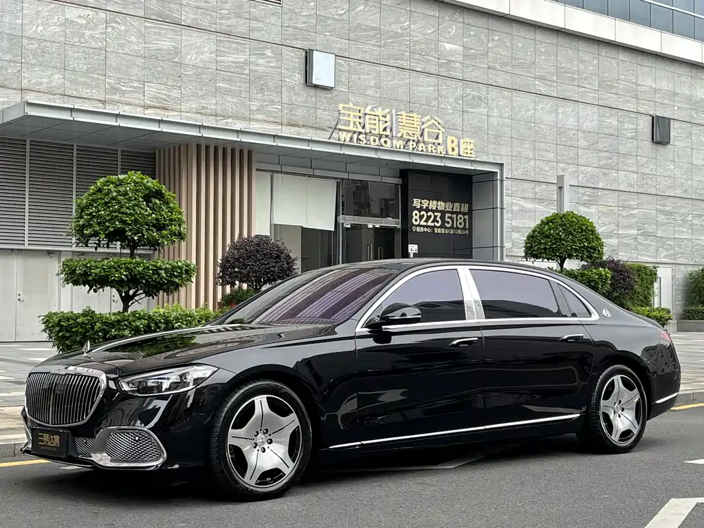 Mercedes-Benz S-Class 2025