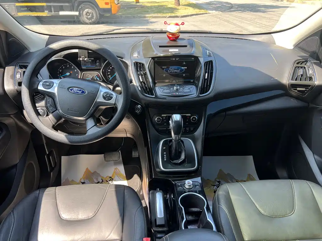 Ford Kuga — миниатюра 5