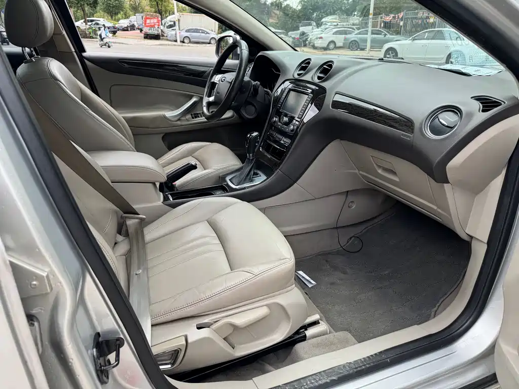 Ford Mondeo Zhisheng — миниатюра 14