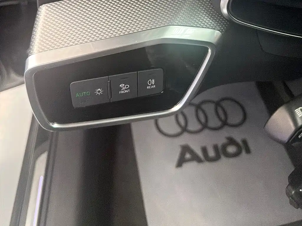 Audi A6L — миниатюра 18