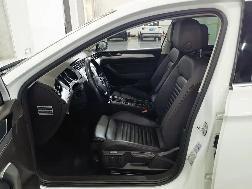 Volkswagen Viloran — миниатюра 10
