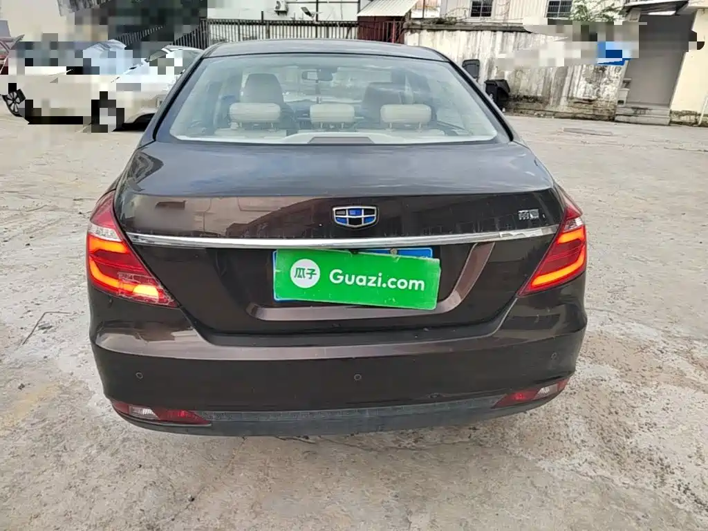 Geely Emgrand — миниатюра 6