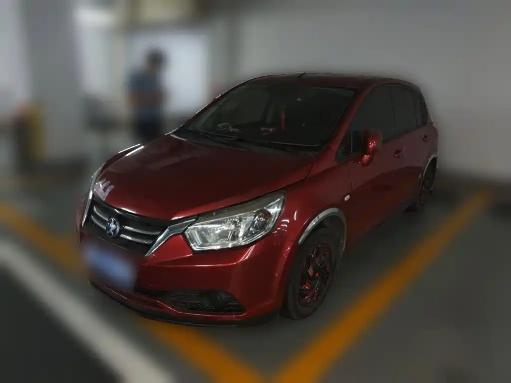 Venucia R50