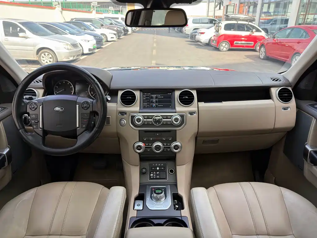 Land Rover Discovery 2015 3.0 SC V6 SE
