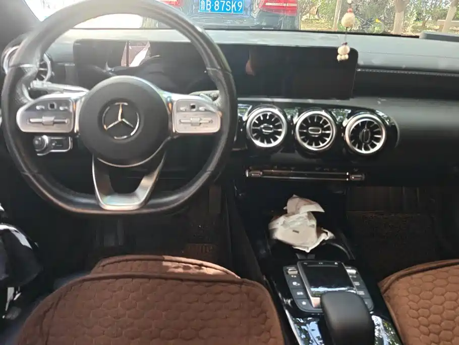 Mercedes-Benz A-Class — миниатюра 12