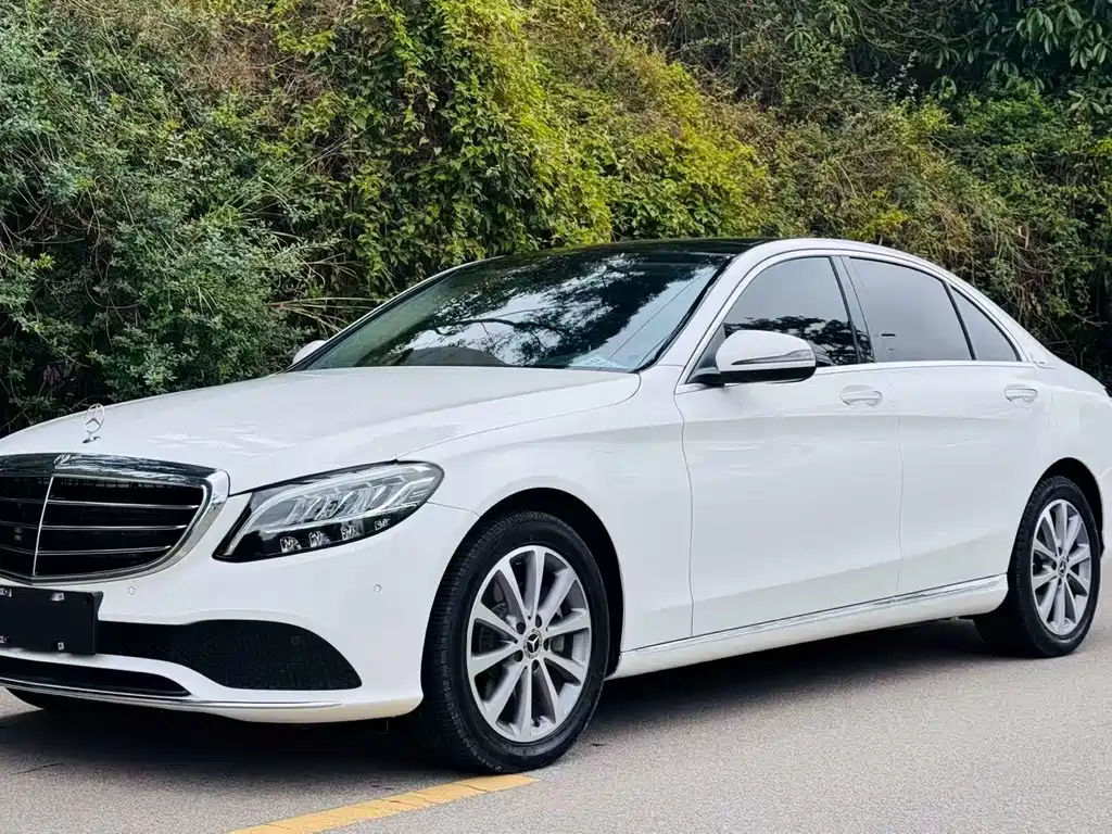 Mercedes-Benz C-Class 2021