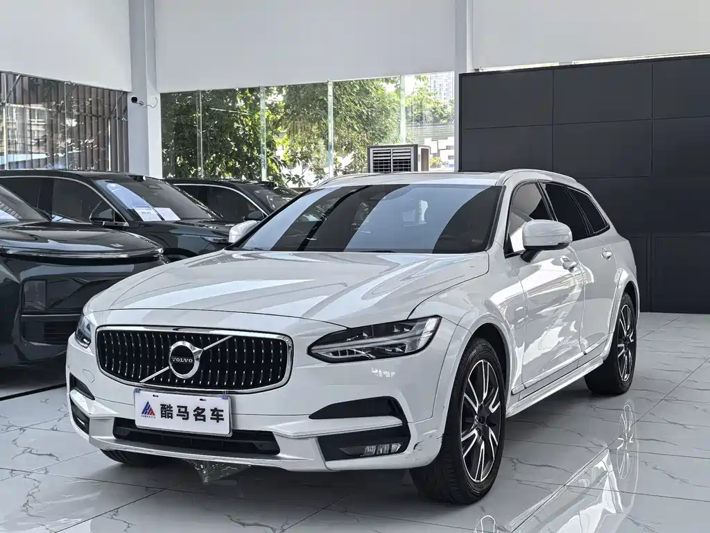 Volvo V90