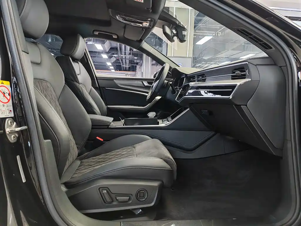 Audi A6L — миниатюра 11