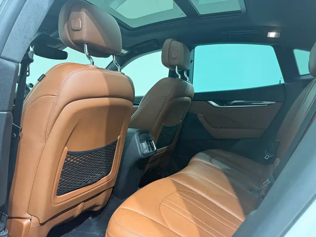 Maserati Levante — миниатюра 11