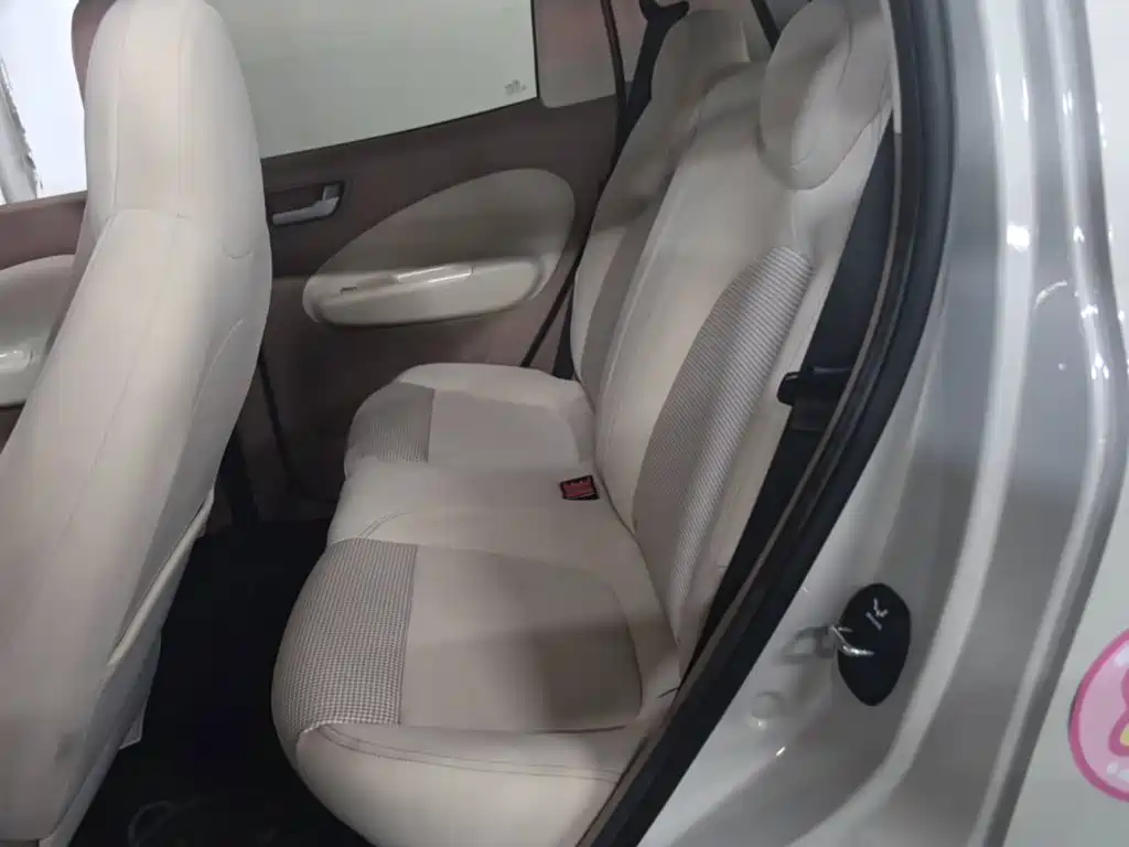 Wuling MINIEV — миниатюра 17