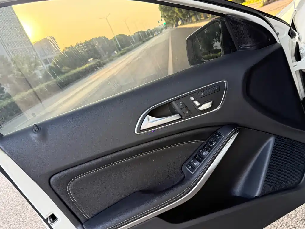 Mercedes-Benz A-Class (Import) — миниатюра 5