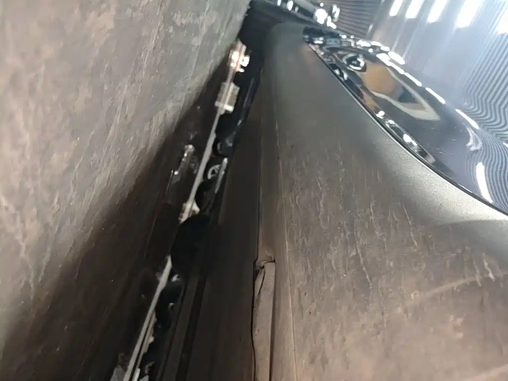 Tesla Model Y — миниатюра 21