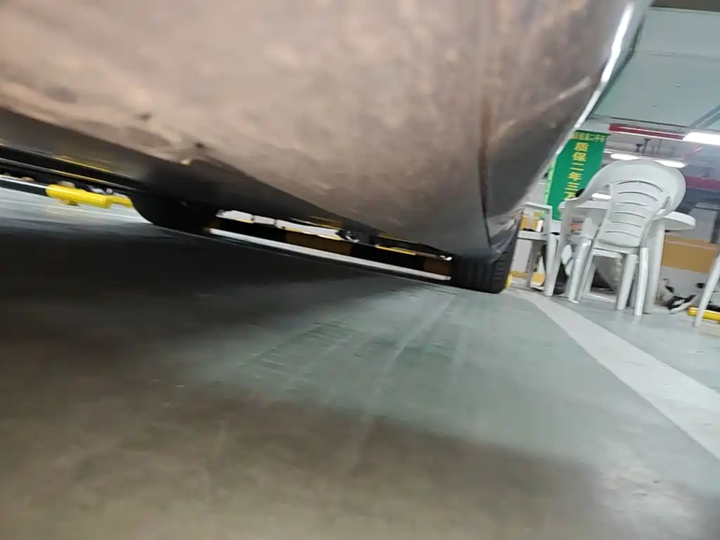 Tesla Model 3 — миниатюра 22