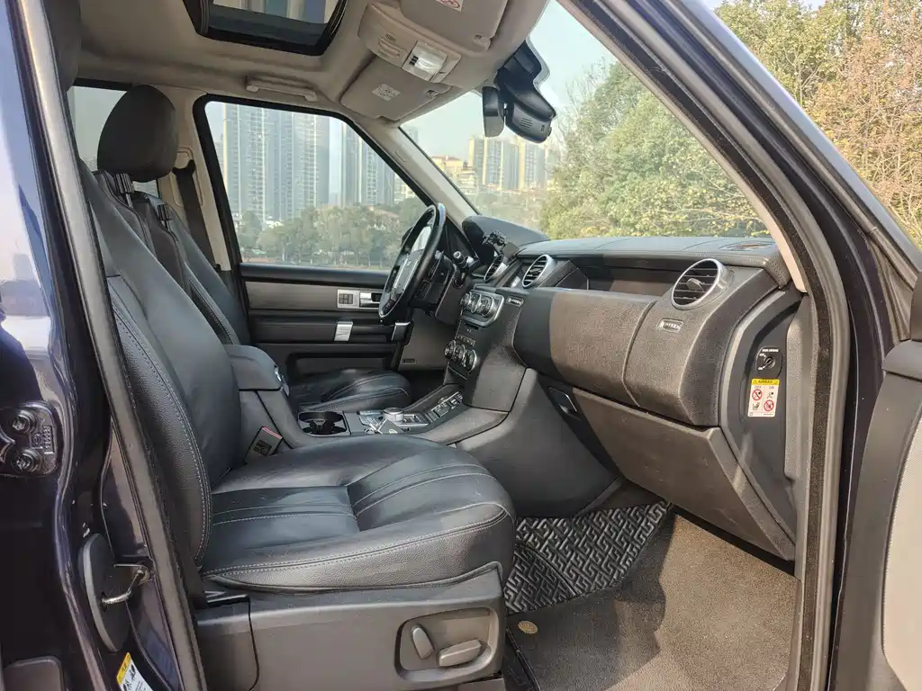 Land Rover Discovery 2016 3.0 SC V6 HSE
