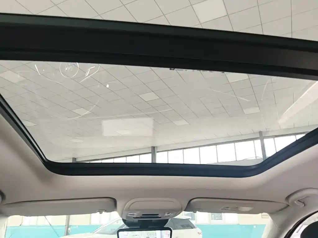 Buick Envision Plus — миниатюра 18