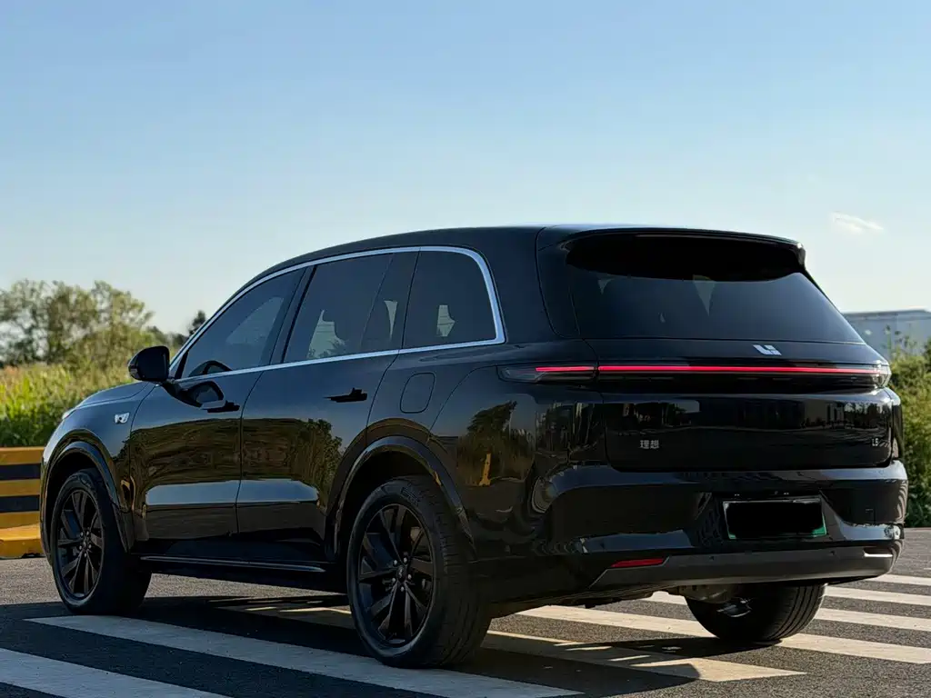 Li Auto Li L8 — миниатюра 6