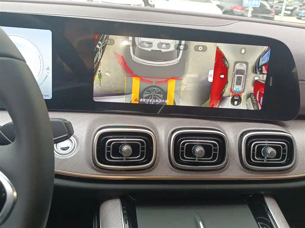 Chery Tiggo 9 9 2025 2.0T AT Premium 5 мест