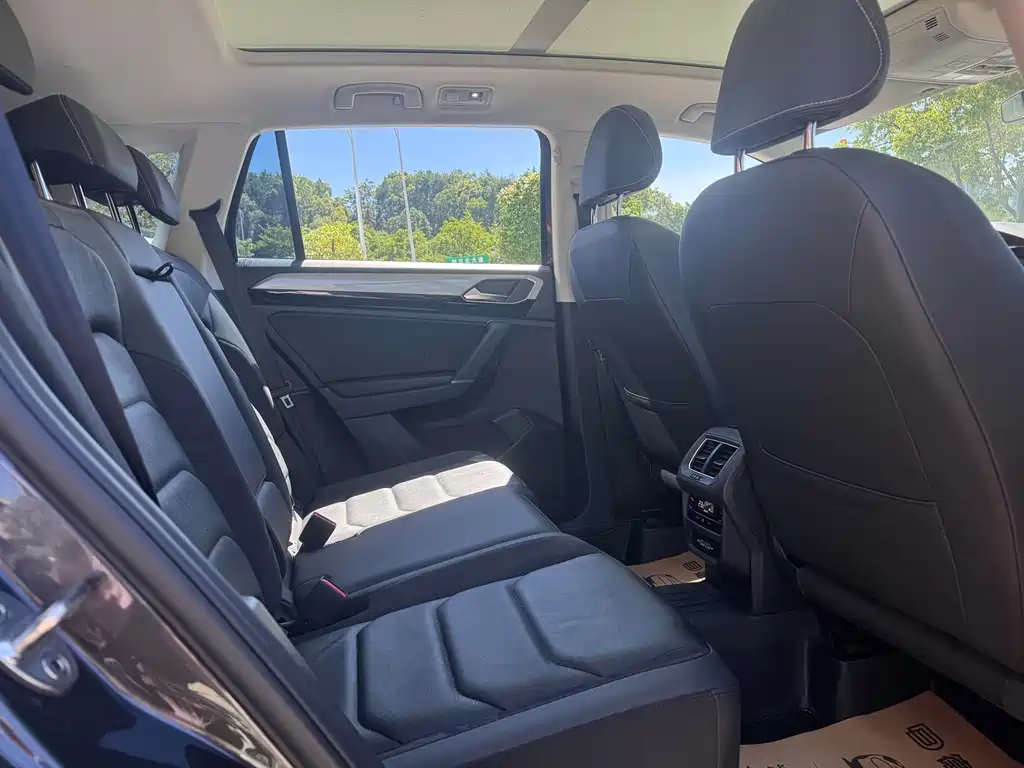 Volkswagen Tayron 2022 330TSI Luxury Smart Connect Plus