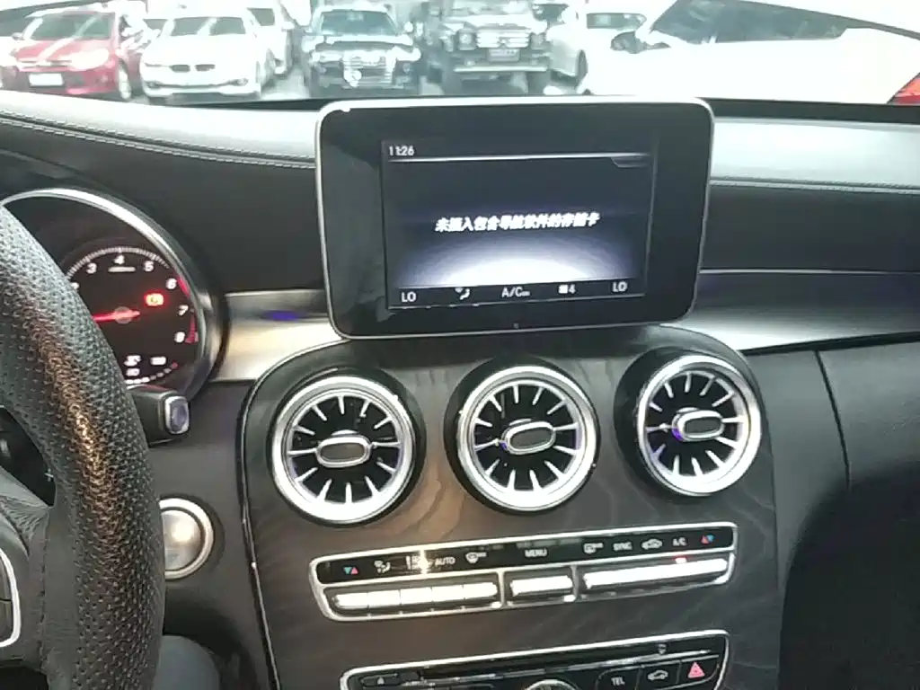 Mercedes-Benz C-Class — миниатюра 13