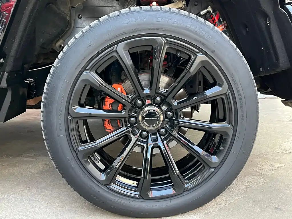 TANK CO CREATION TANK 300