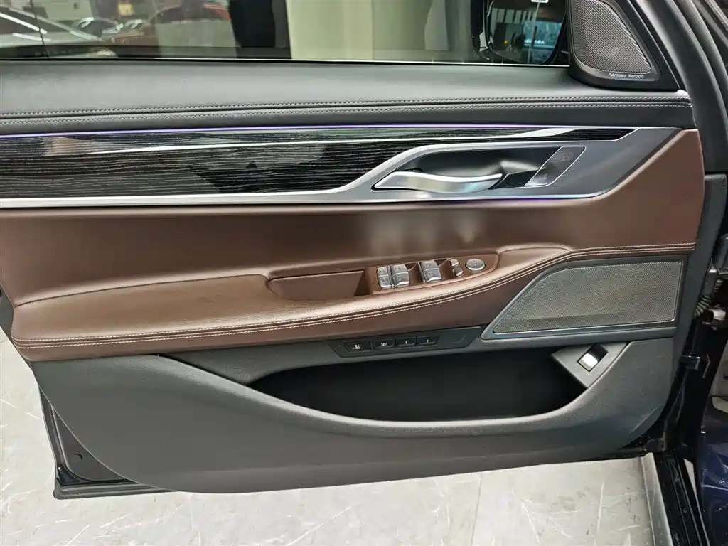 BMW 7 Series 7 2019 730Li M Sport