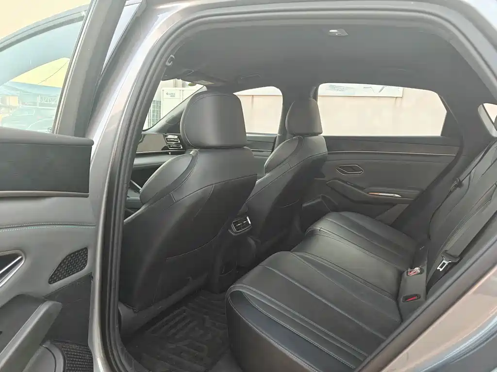 BYD Qin L — миниатюра 9