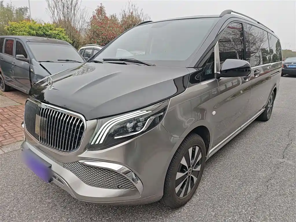 Mercedes-Benz Vito 2021 2.0T 7 мест