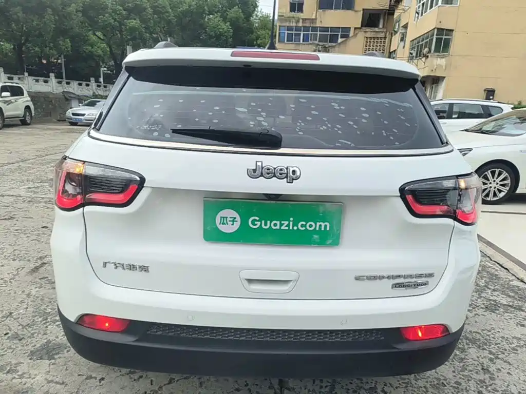 Jeep Compass — миниатюра 6