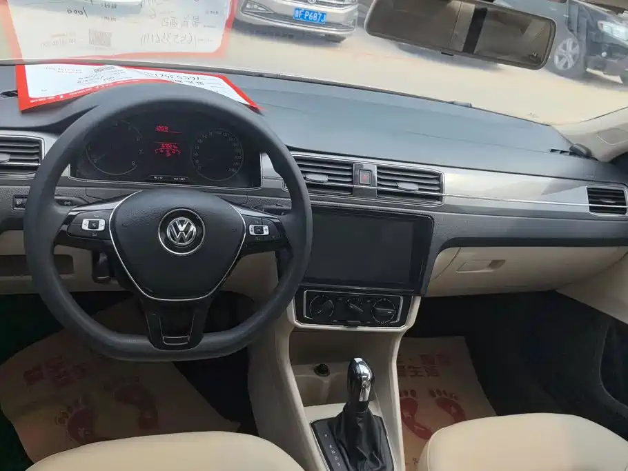 Volkswagen Santana — миниатюра 12