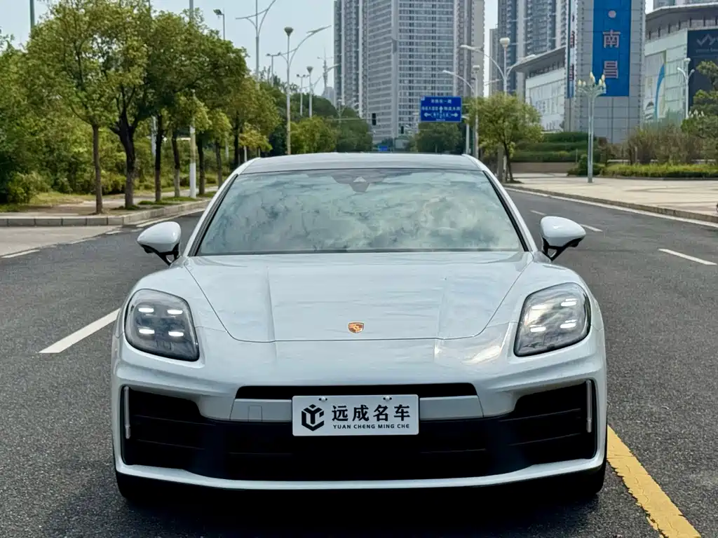 Porsche Panamera — миниатюра 2