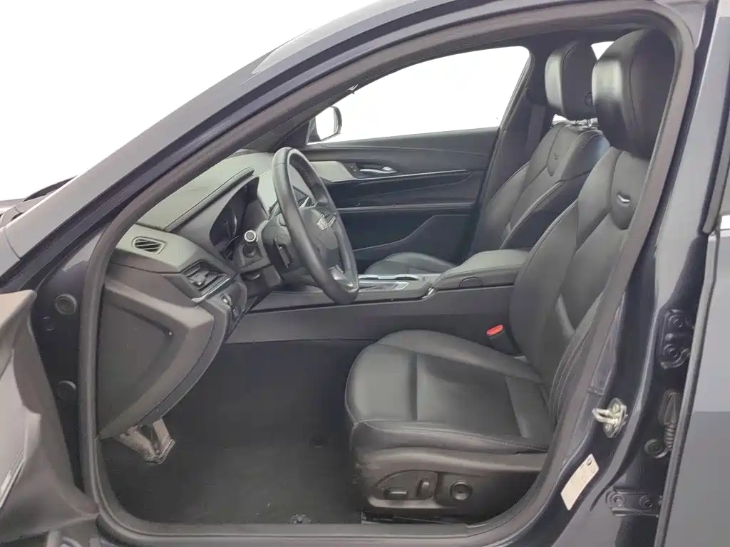 Cadillac CT4 — миниатюра 10