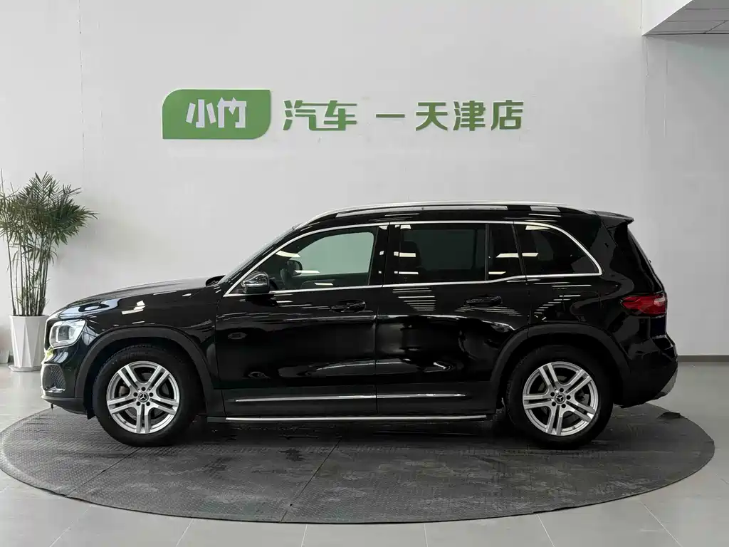 Mercedes-Benz GLB — миниатюра 6
