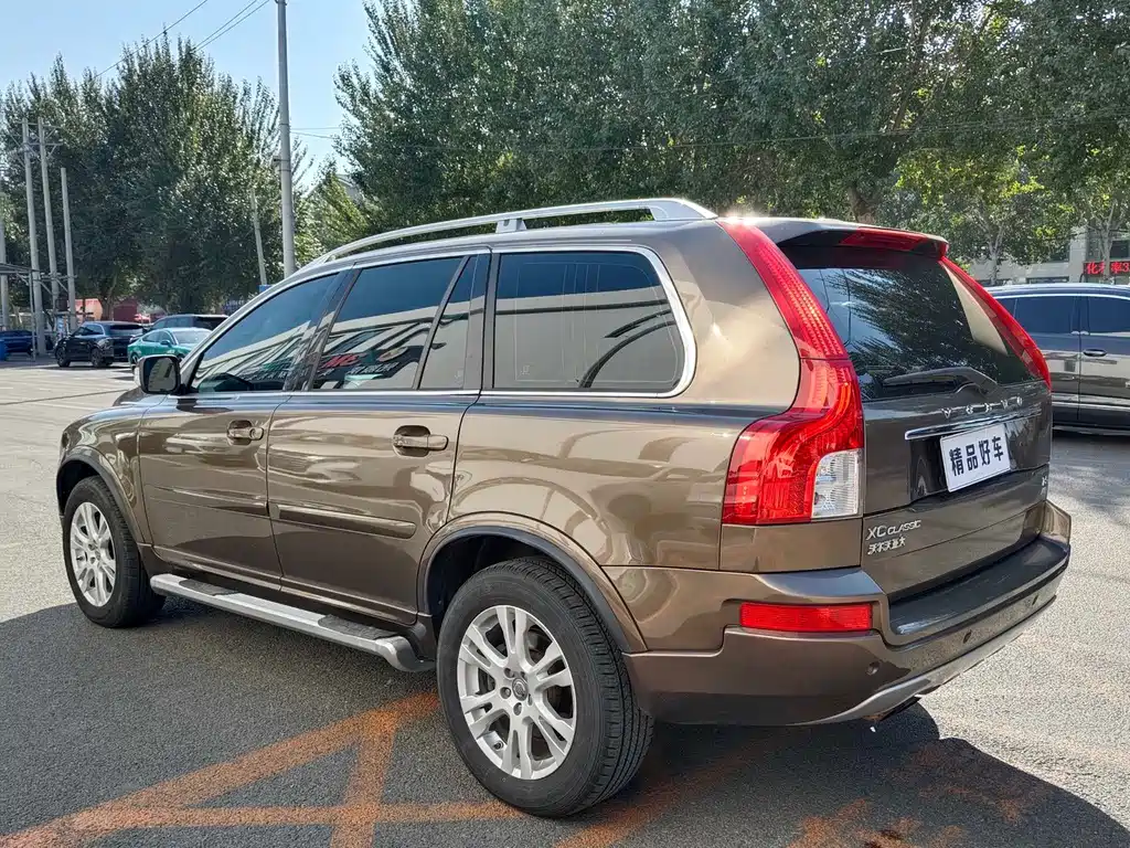 Volvo XC Classic — миниатюра 6