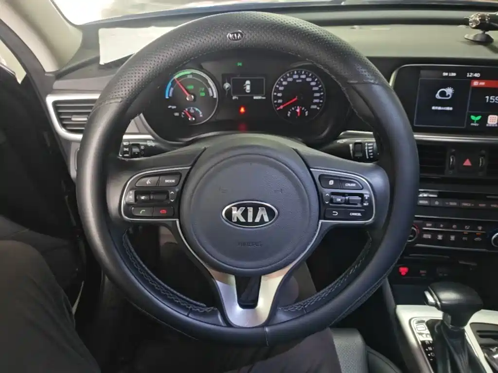 Kia K5 New Energy — миниатюра 11