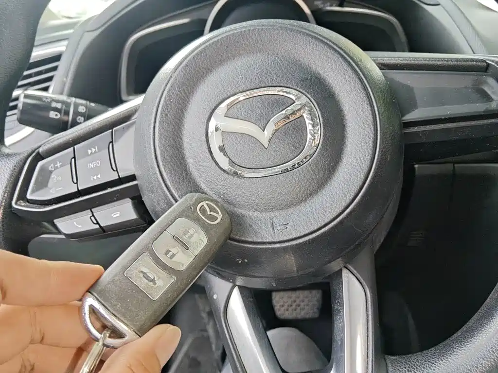 Mazda 3 Axela — миниатюра 9