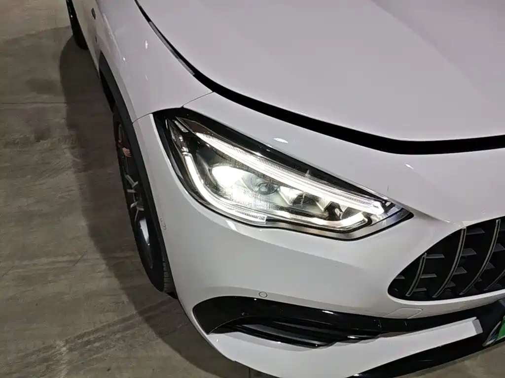 Mercedes-Benz GLA AMG — миниатюра 9