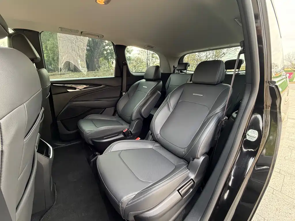 SAIC MAXUS EVERYONE 5