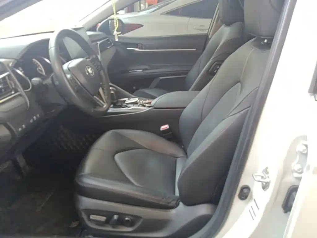 Toyota Camry — миниатюра 15