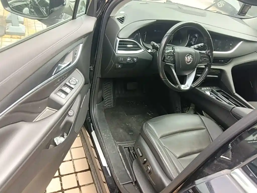 Buick Enclave — миниатюра 21