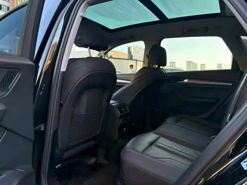 Audi Q5L — миниатюра 5