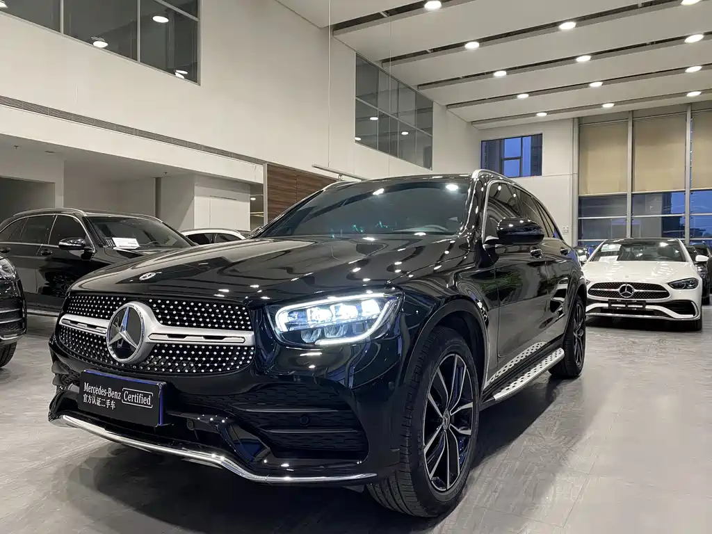 MERCEDES-BENZ GLC