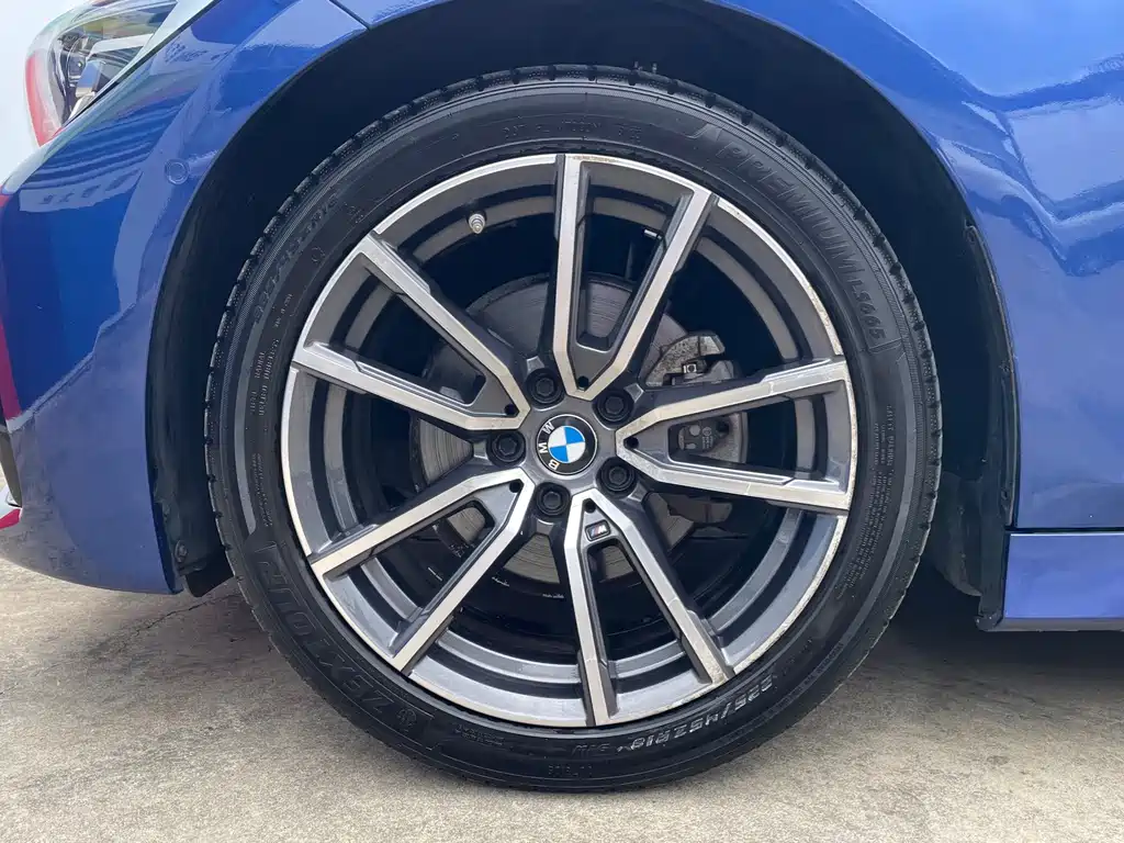 BMW 3 Series — миниатюра 21