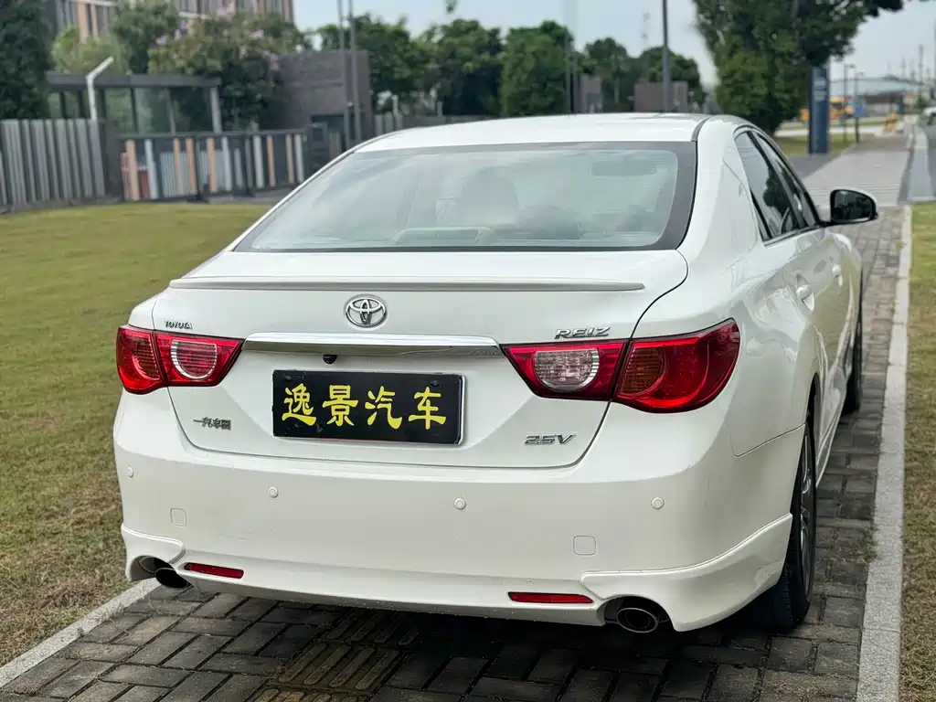 Toyota Reiz — миниатюра 20