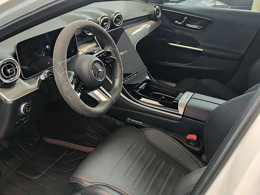 Mercedes-Benz C-Class — миниатюра 6