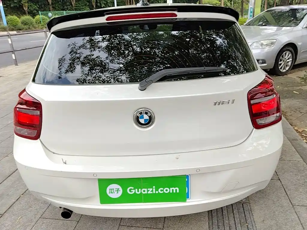 BMW 1 Series (Import) — миниатюра 6