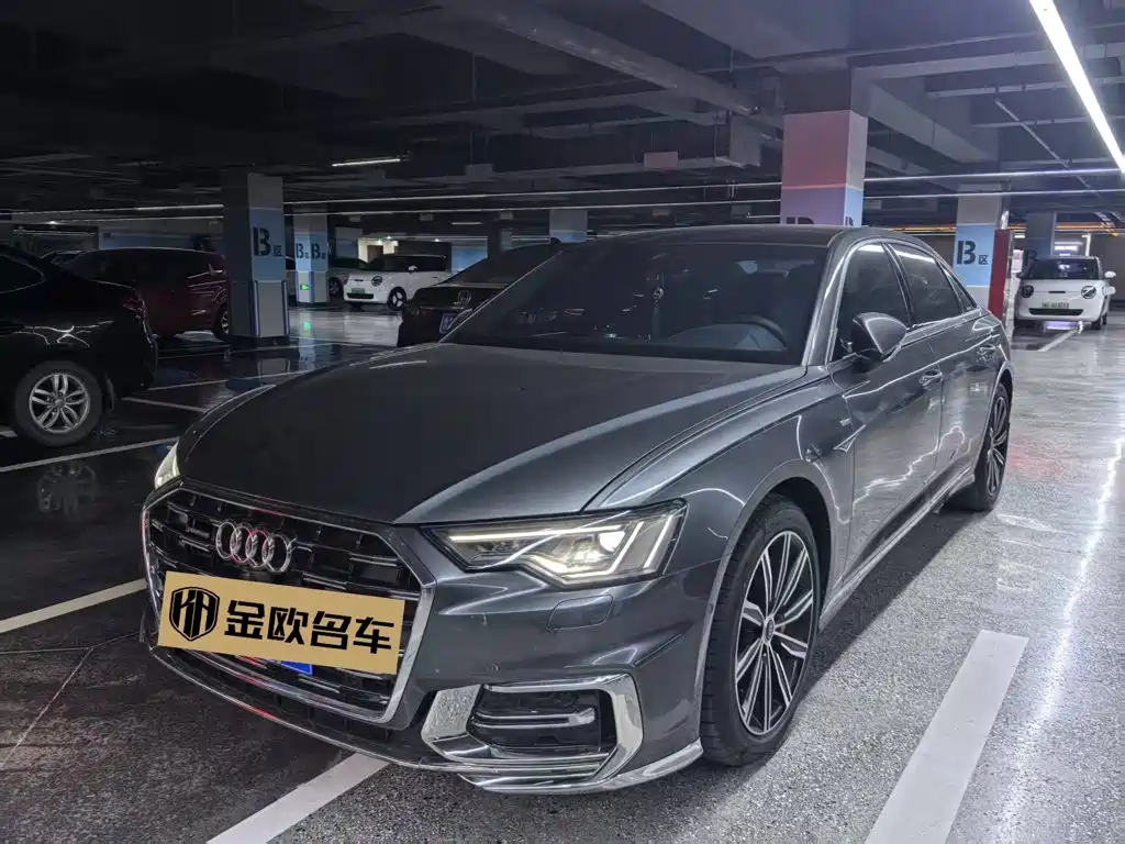 奥迪A6L 2024款 45 TFSI 臻选动感型 2024