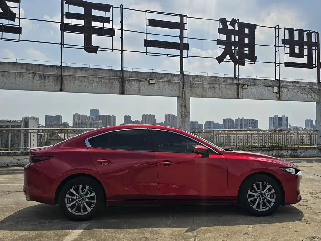 Mazda 3 Axela — миниатюра 4